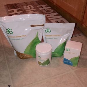 Arbonne Essentials